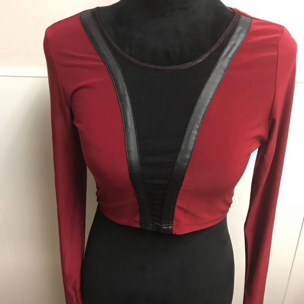❤️🖤Crop Top🖤❤️ - Picture 3 of 3